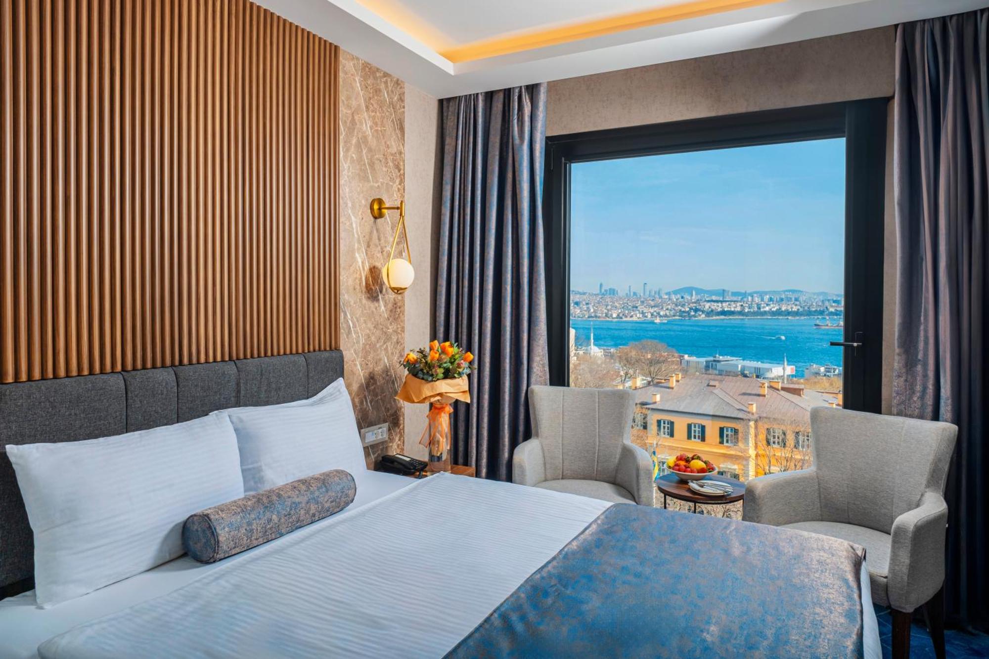Ring Stone Bosphorus - Special Class Istanboel
